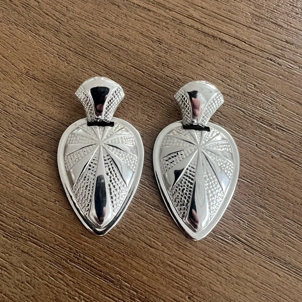VINTAGE silver earring - Picture 1 of 4